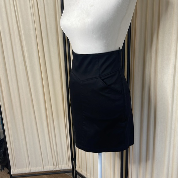 H&M BLACK ULTRA HIGH WAIST SKIRT SIZE XS/S OR 36 - Picture 2 of 11